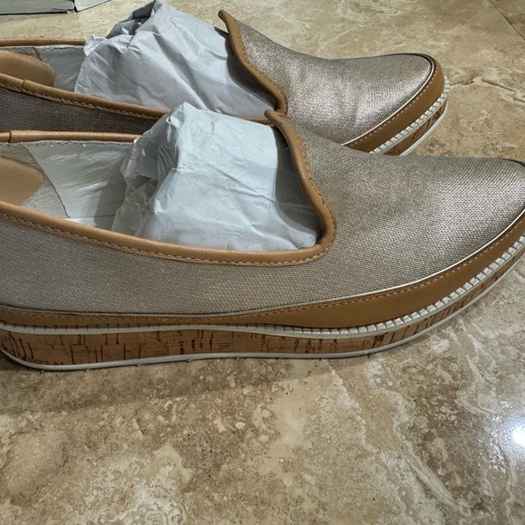 Donald J. Pliner Bray Slip On Wedge Loafer Size 6.5 - Picture 7 of 7